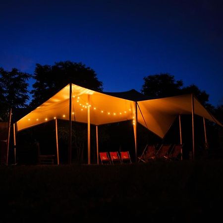 Camping @ Nogometni Golf Ljubljana Hotel Ngoại thất bức ảnh