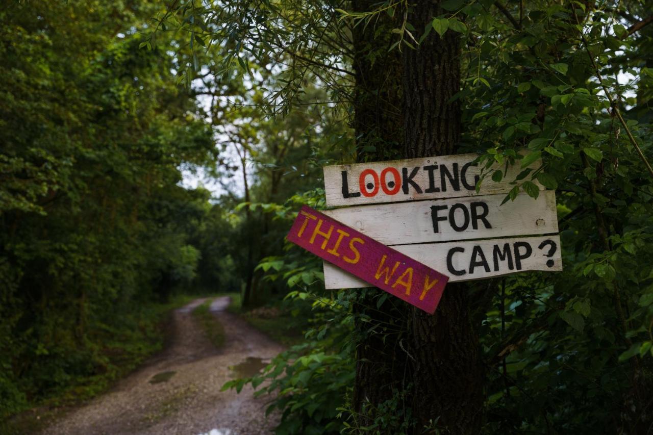 Camping @ Nogometni Golf Ljubljana Hotel Ngoại thất bức ảnh